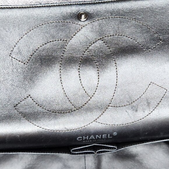 Chanel Metallic Quilted Aged Leather Reissue, Authentic - Picture 5 of 12